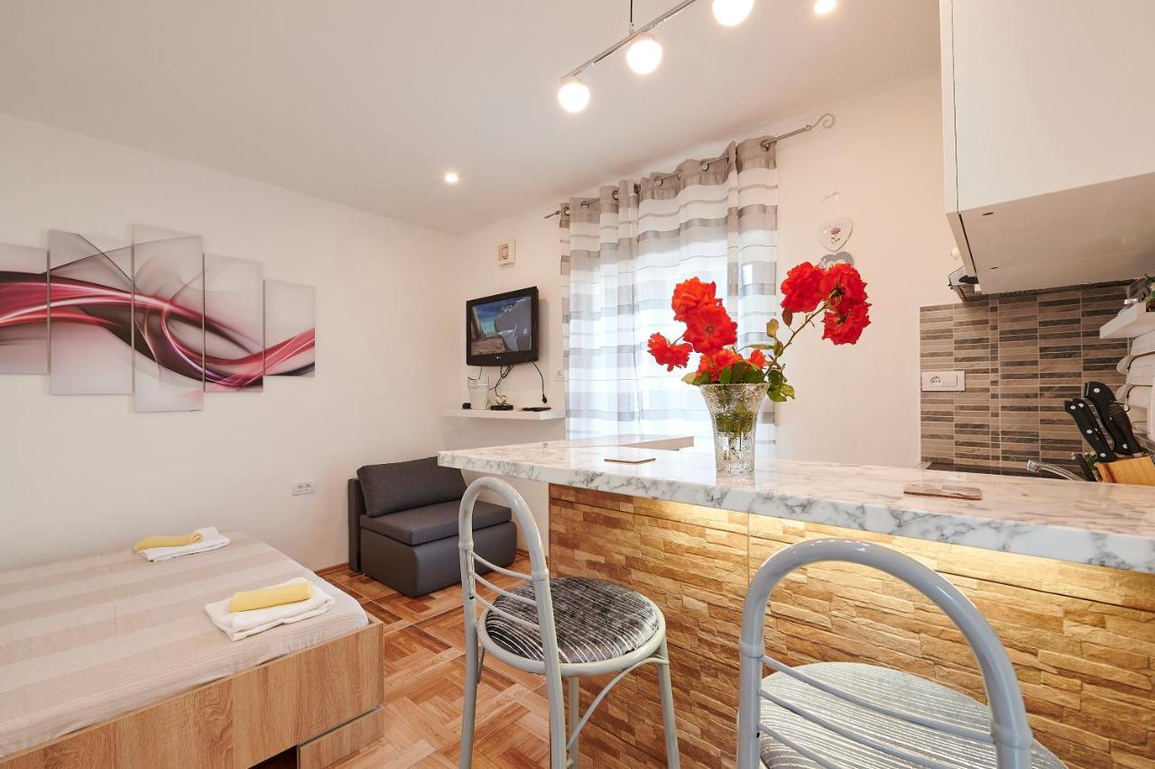 Apartments Lucija Trogir Extérieur photo
