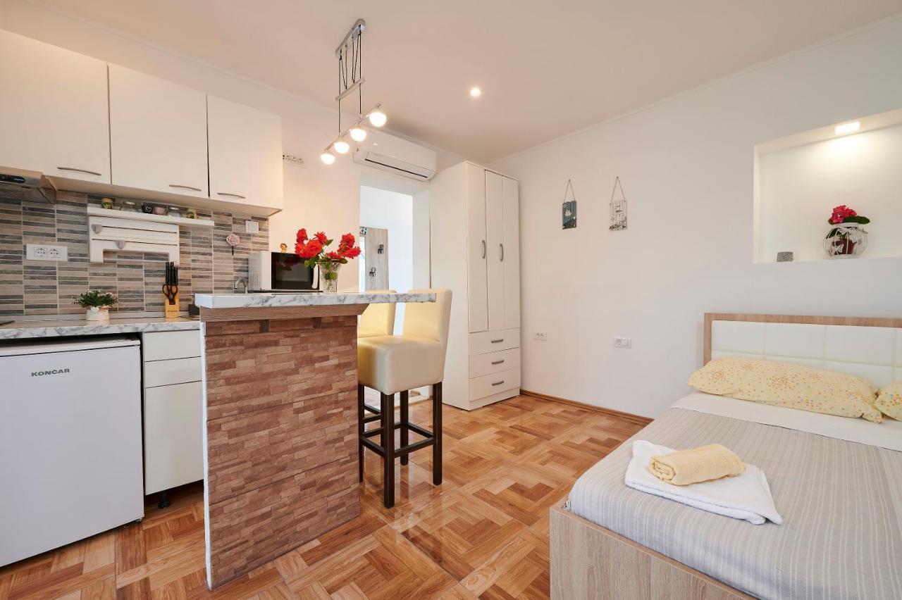 Apartments Lucija Trogir Extérieur photo